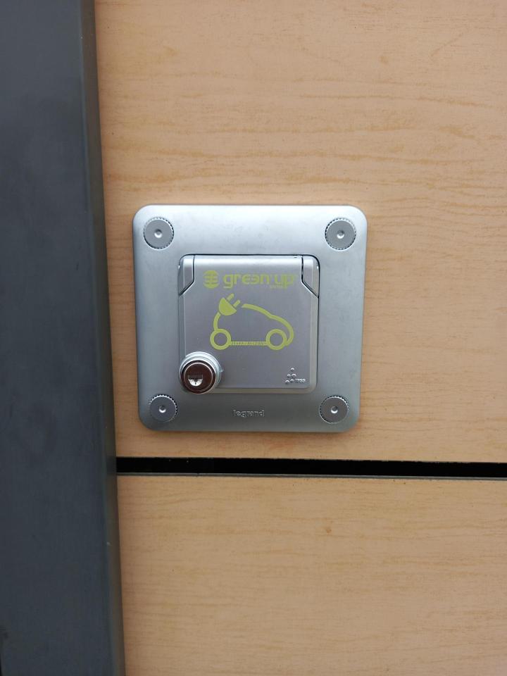 Installation borne de recharge électrique Rouen